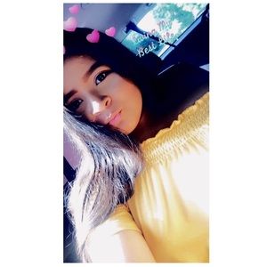 Meet your Posher, Mayra